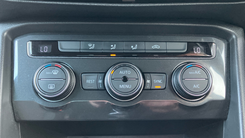 Volkswagen Tiguan 2.0 TDi 150 SE Nav 5dr Diesel Estate